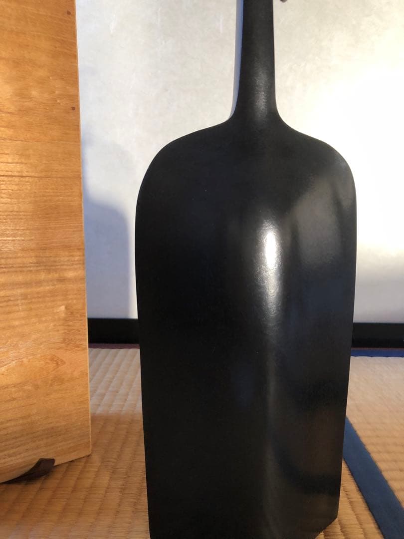 鋳銅　一輪挿し　『華』峰一作　共箱入