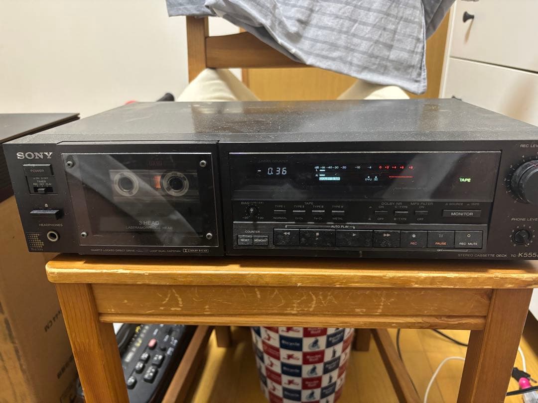 リリSONY TC-K555es2とTA-AV670アンプセット