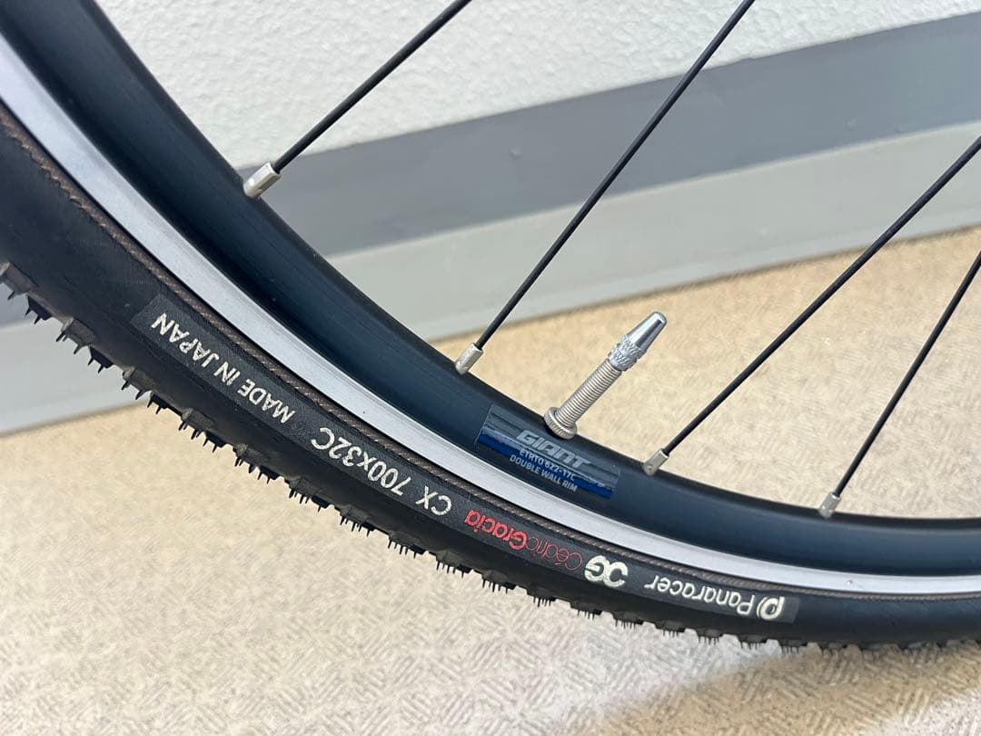 GIANT クロスバイク ESCAPE R3 カスタマイズ　S