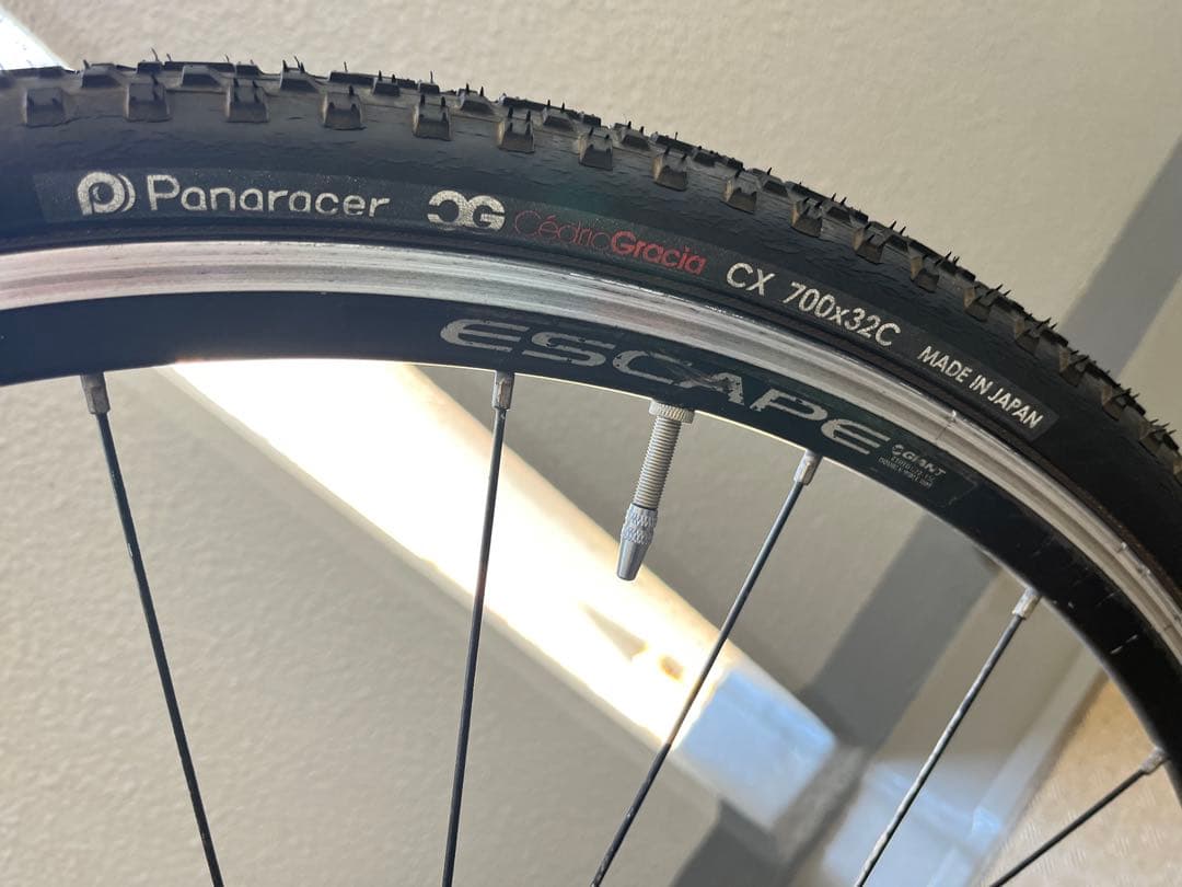 GIANT クロスバイク ESCAPE R3 カスタマイズ　S