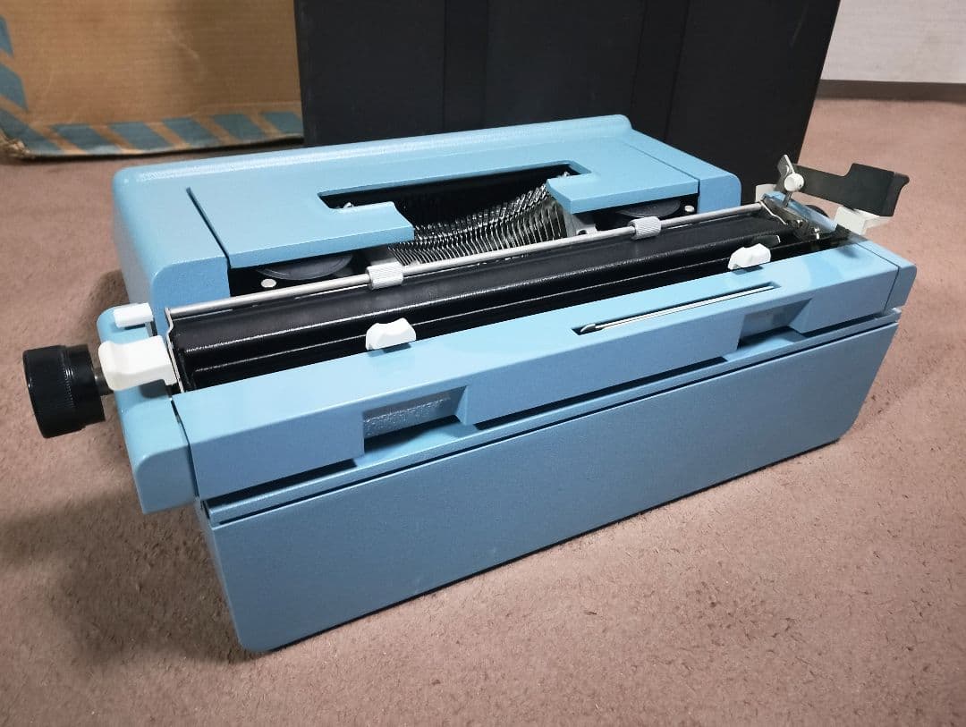 ★極美品 Olivetti STUDIO46 カタカナ タイプライター 超希少品