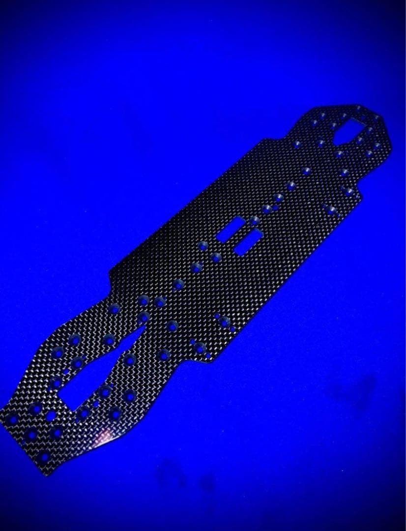 シュマッカー 製　Mi9用　シャーシ　蕨山Carbon