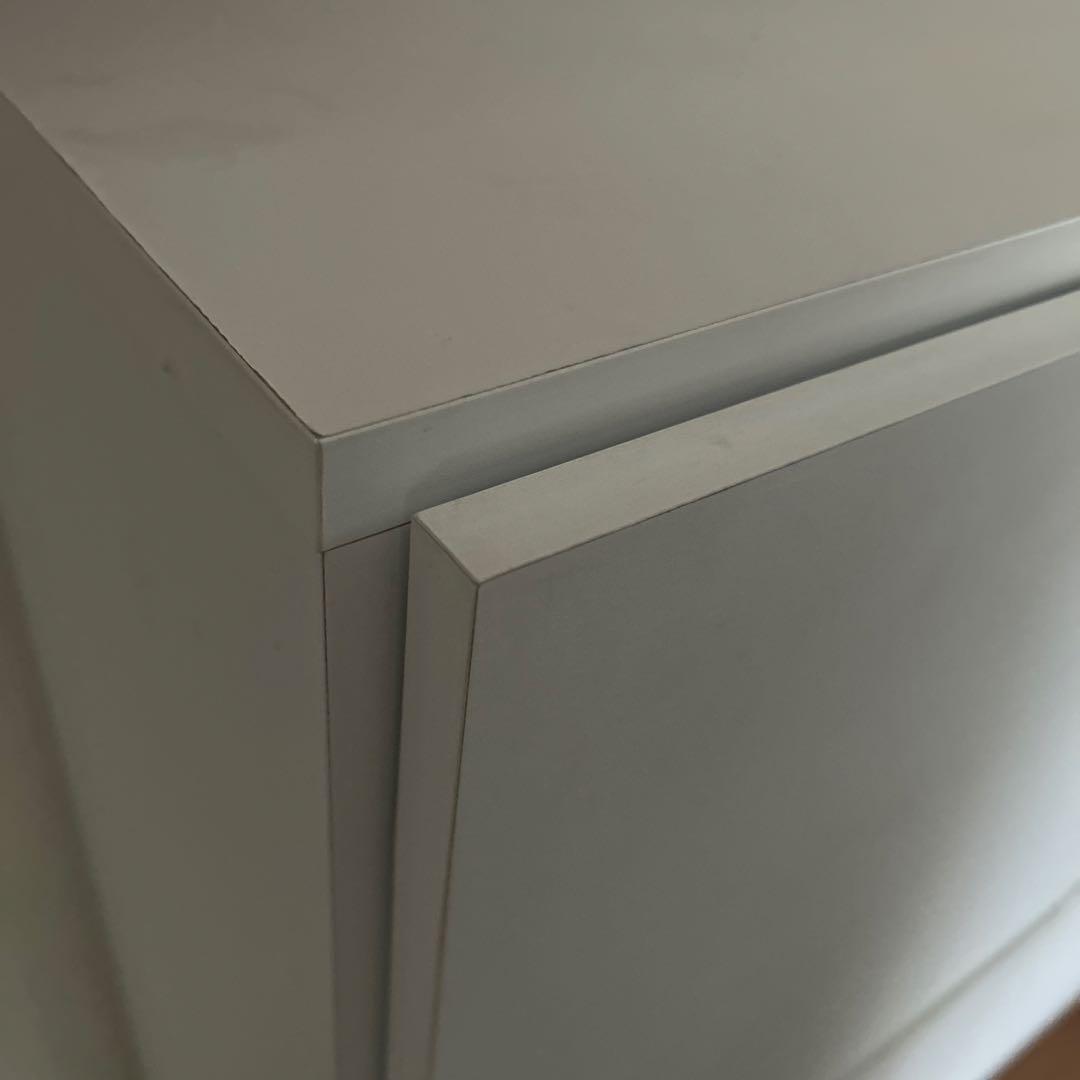 本棚　10月20までの出品です