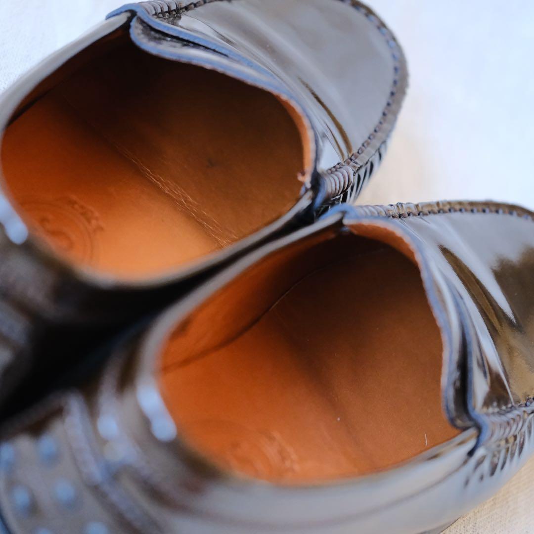 TOD’Sトッズ　パテントドライビングローファー　茶35