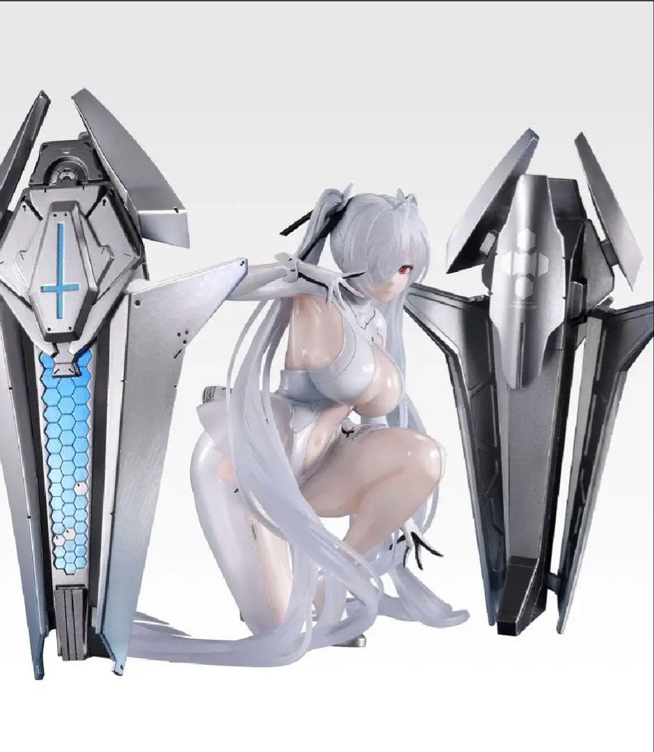 一番くじ　NIKKE Ｂ賞　シンデレラ フィギュア 未開封　＋おまけ付き