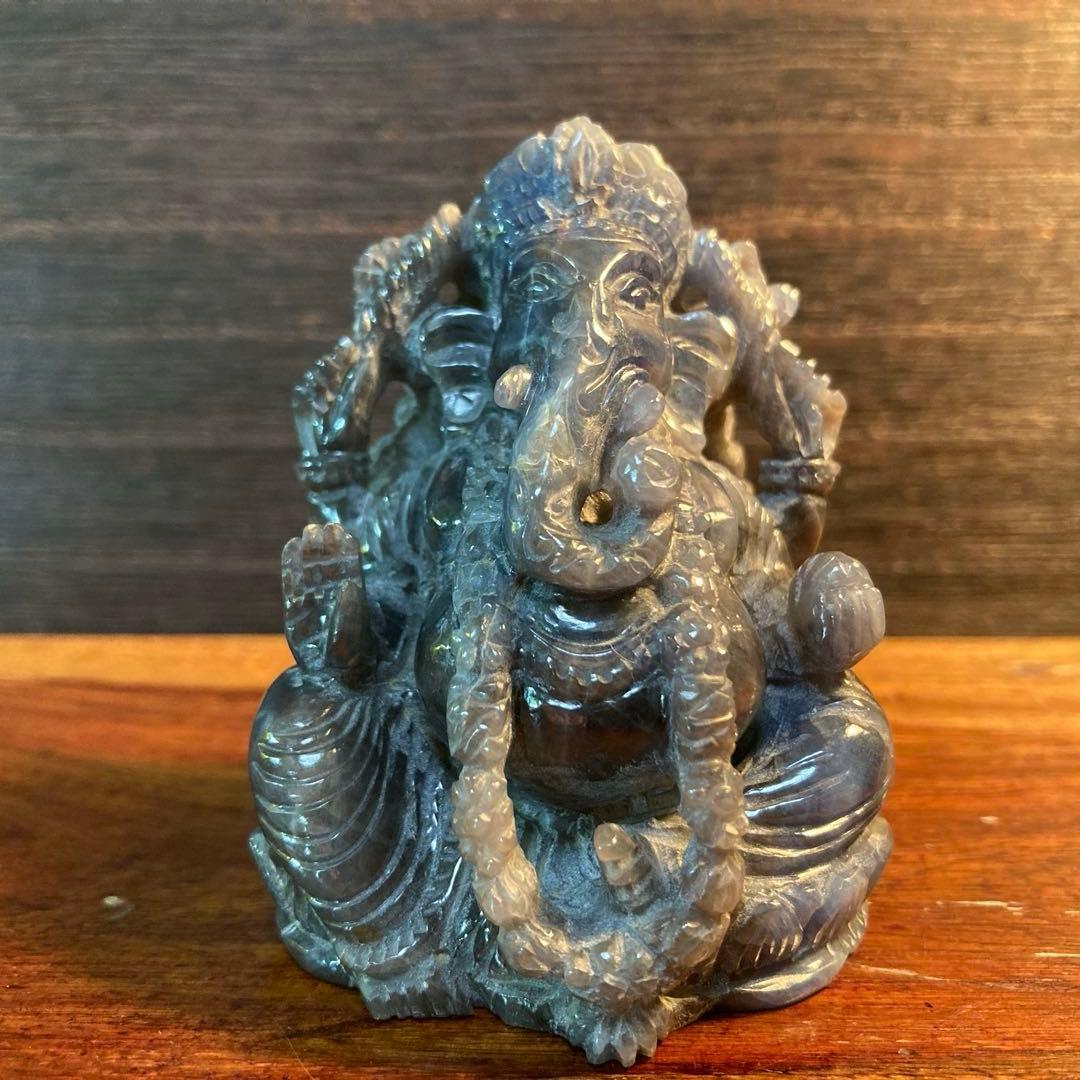 ブルーサファイア製 ガネーシャ像／希少石・手彫り・ネパール仏像・239g
