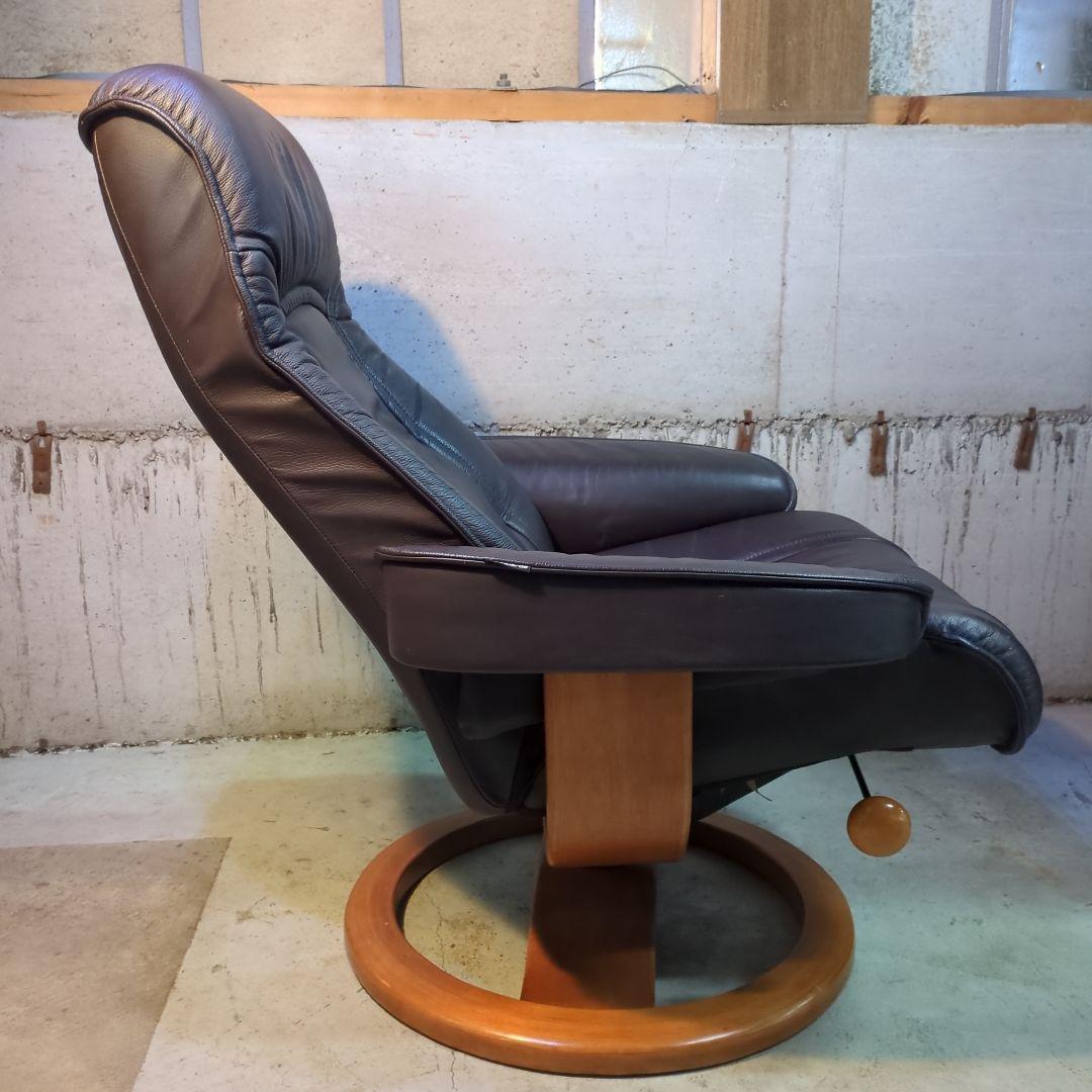 牛革 Hjellegjerde イエリアーダ オットマン付リクライニングチェア