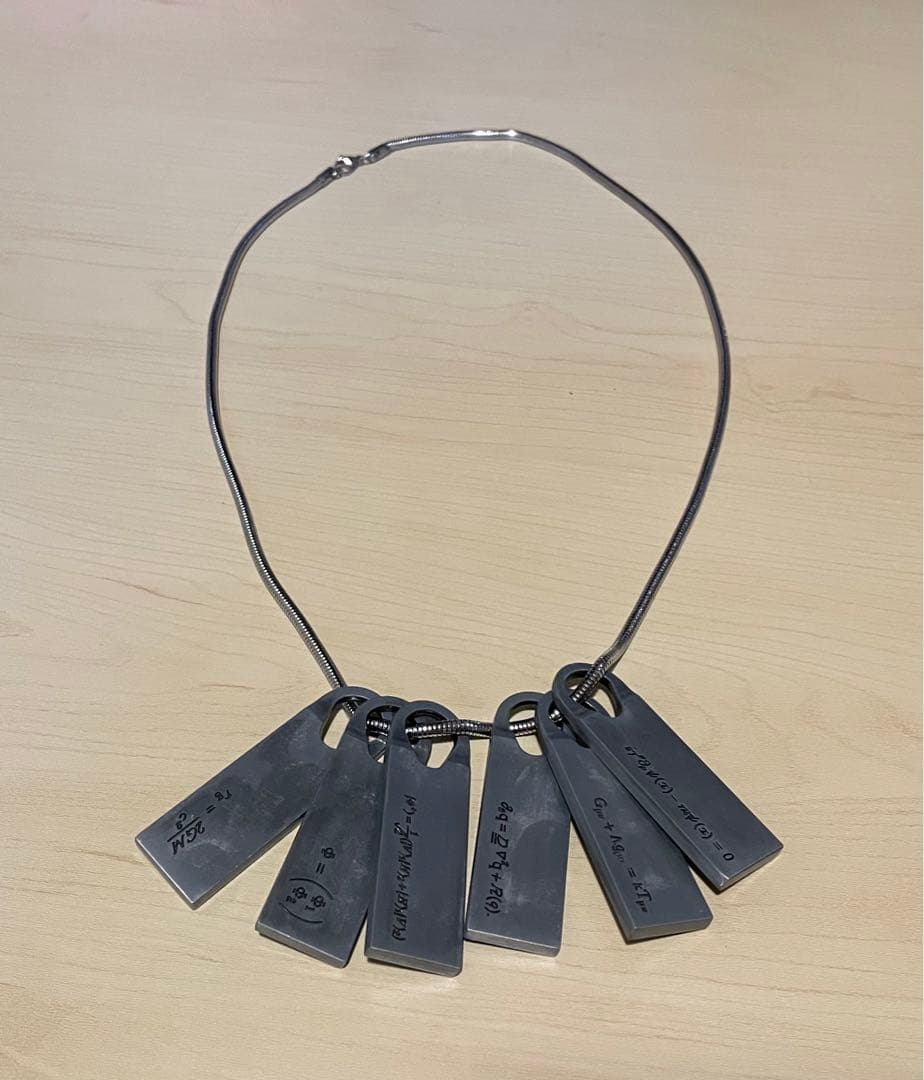 ロト　テスラネックレス