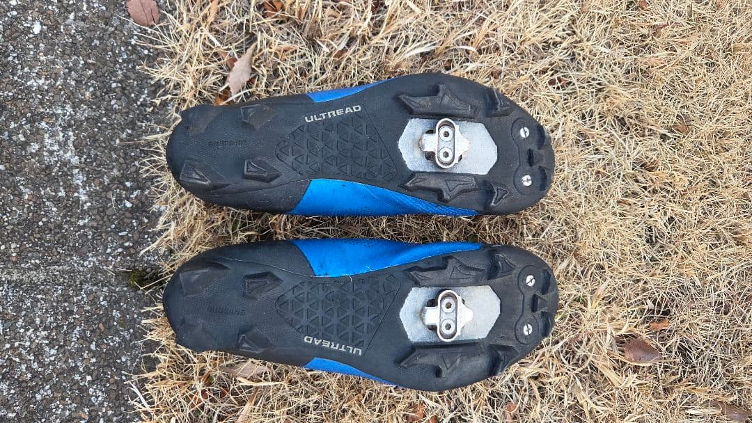 シマノ XC502 42(26.5cm) クリート付属 ビンディングシューズ