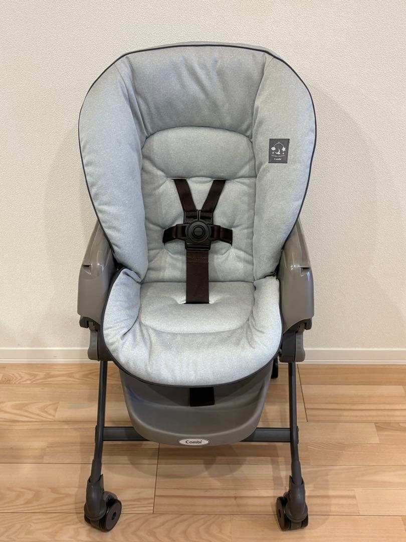 ハイローチェアー Combi ネムリラ AUTO SWING LM ベビーチェア