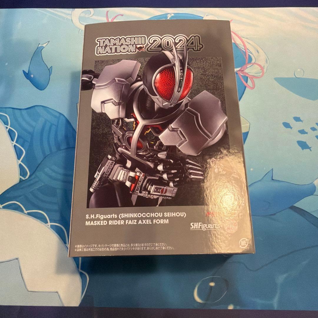 S.H.Figuarts 真骨彫製法 仮面ライダー555 アクセルフォーム