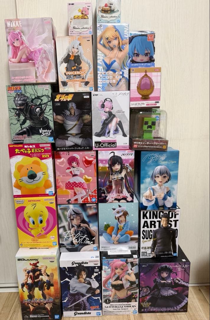 ナルト　呪術廻戦　ホロライブ　SPY×FAMILY など23個　フィギュア