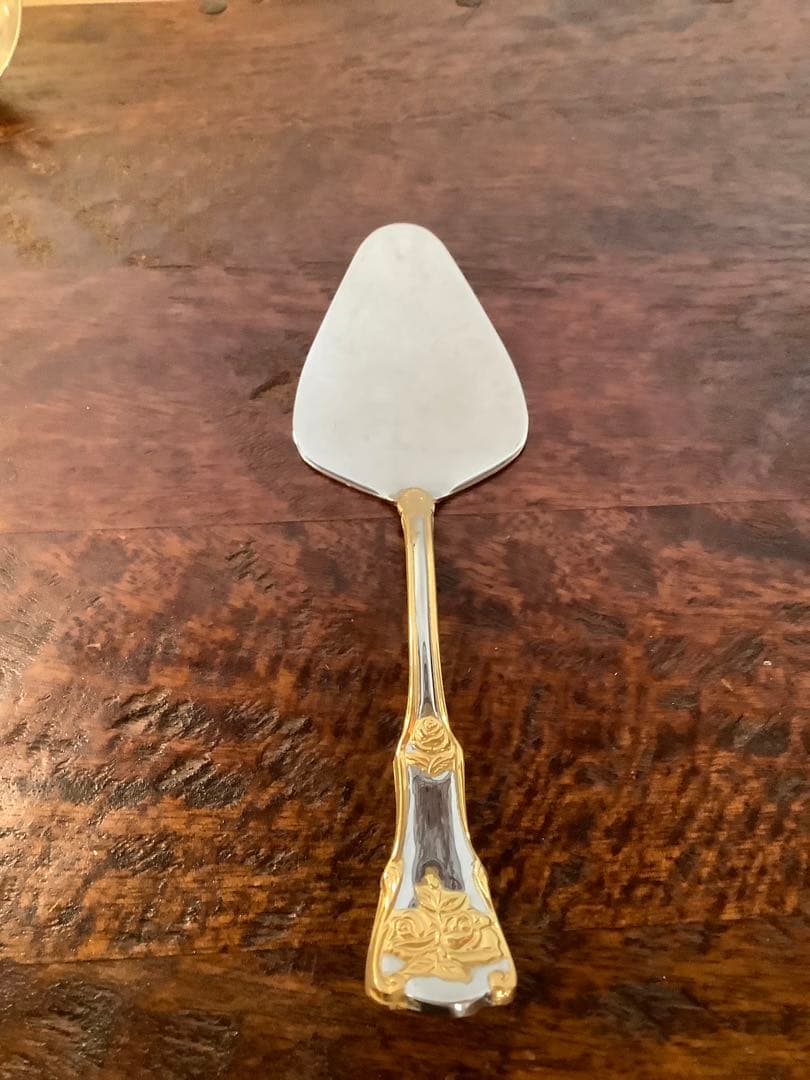   Old Country Roseサービングカトラリー