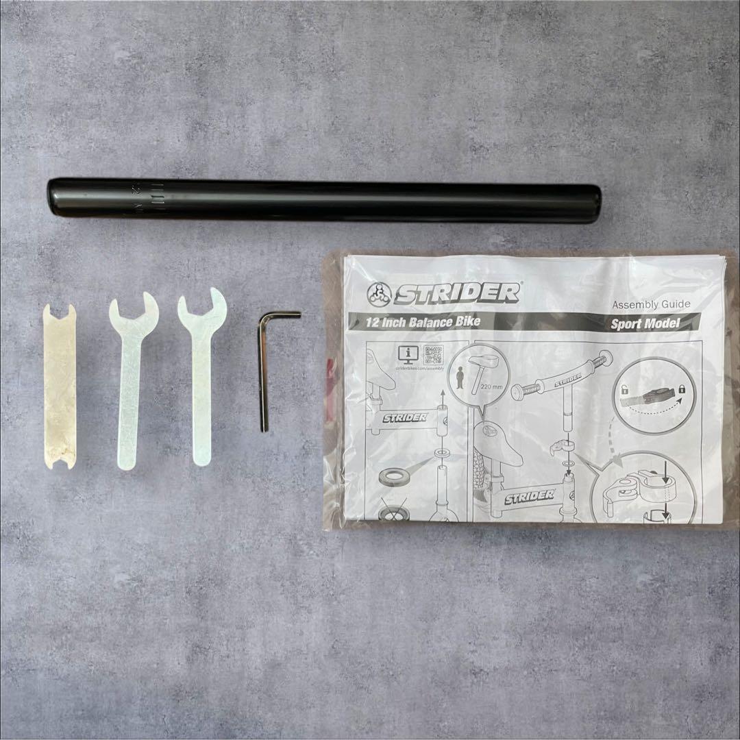 新品　STRIDER ストライダースポーツ ピンク 12インチ ロッキングベース