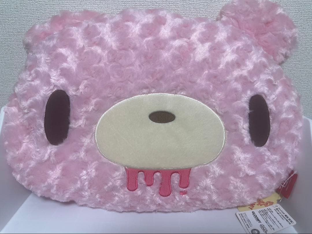 顔グルーミーふわふわで高そうなテディ クッション