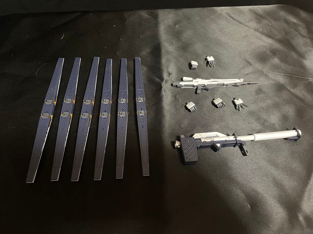 RG Hi-νガンダム 全塗装 完成品 νガンダムカラー