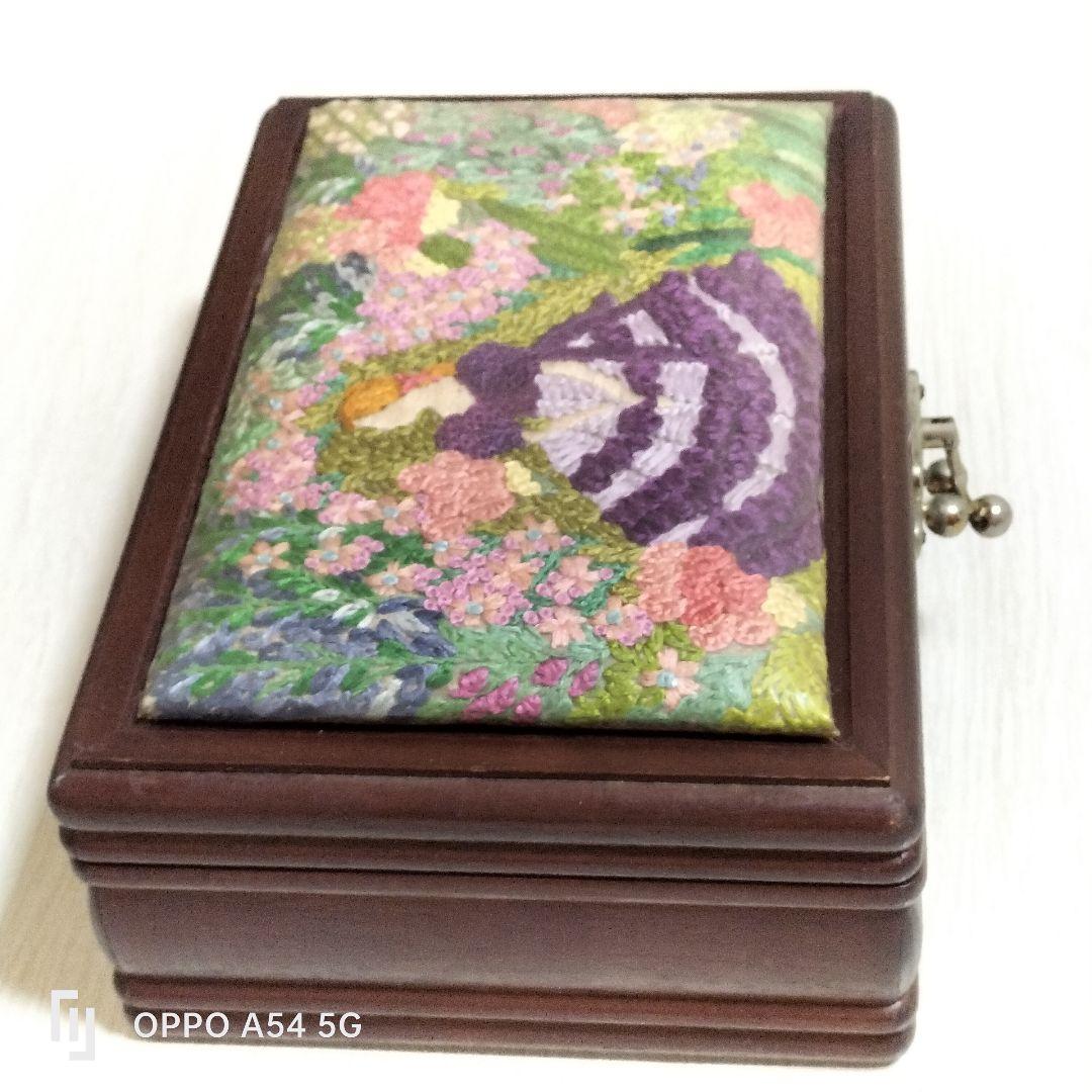 刺繍　アクセサリー木製ボックス 2個