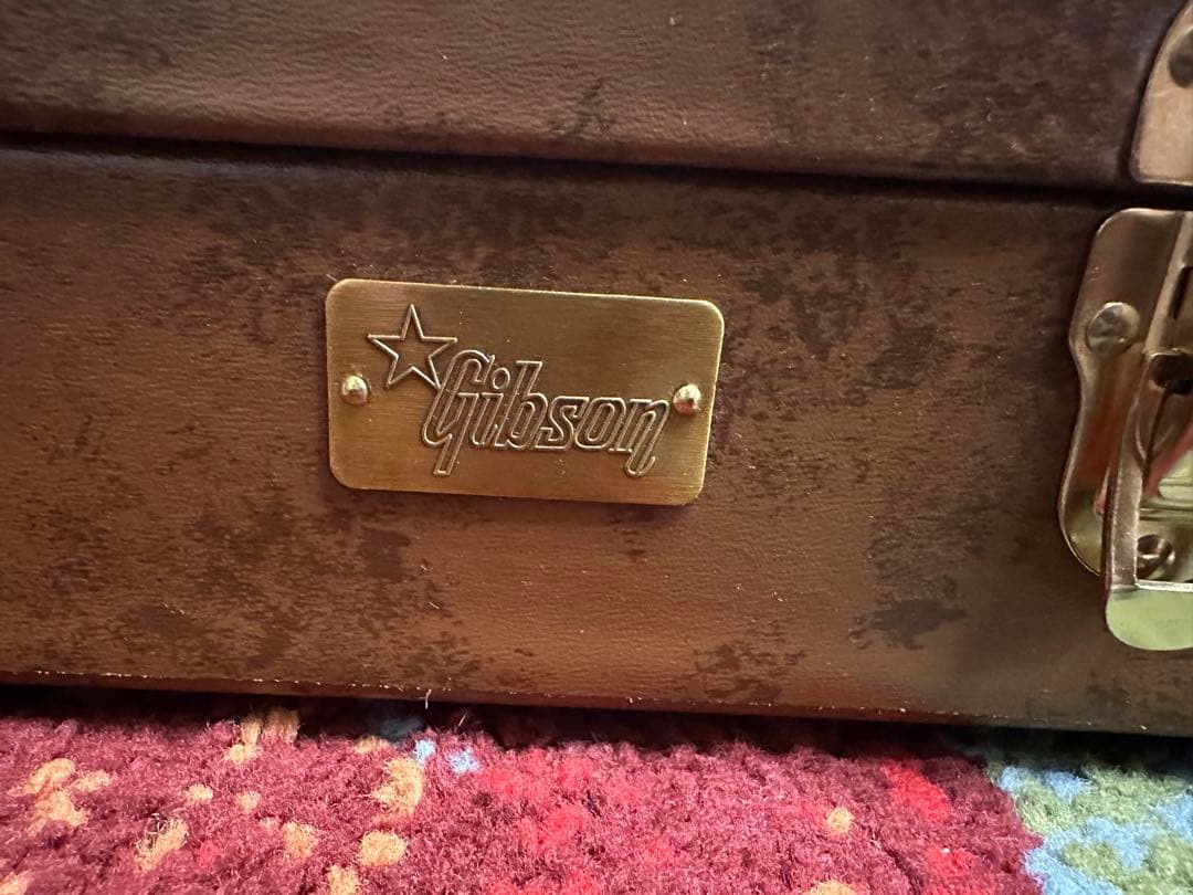 Gibson Les Paul Gold エレキギター