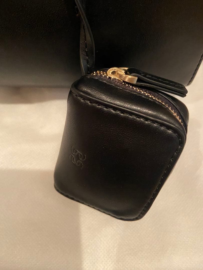 【SALONadametrope'】ミニポーチ付きスプリットレザーワイドバッグ