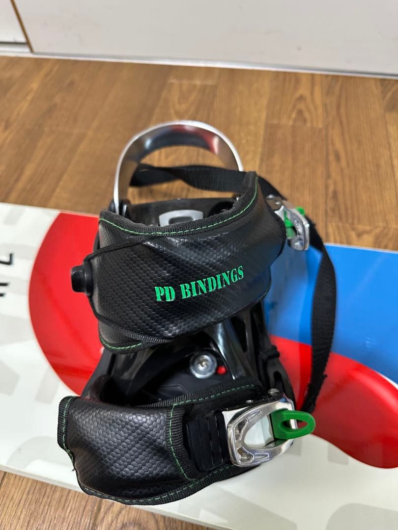 美品ツマ ZUMA LAVA 143cm スノーボード ビンディングセット