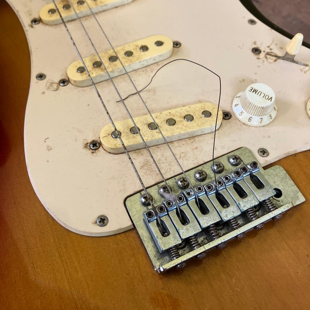 E-壁 Legend ストラトキャスタータイプ サンバースト エレキギター