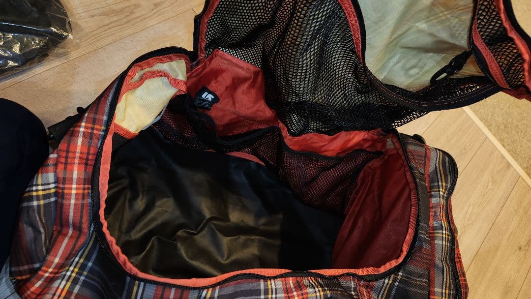 美品　BURTON 大容量ボストンバッグ　スノーボードバッグ　バートン