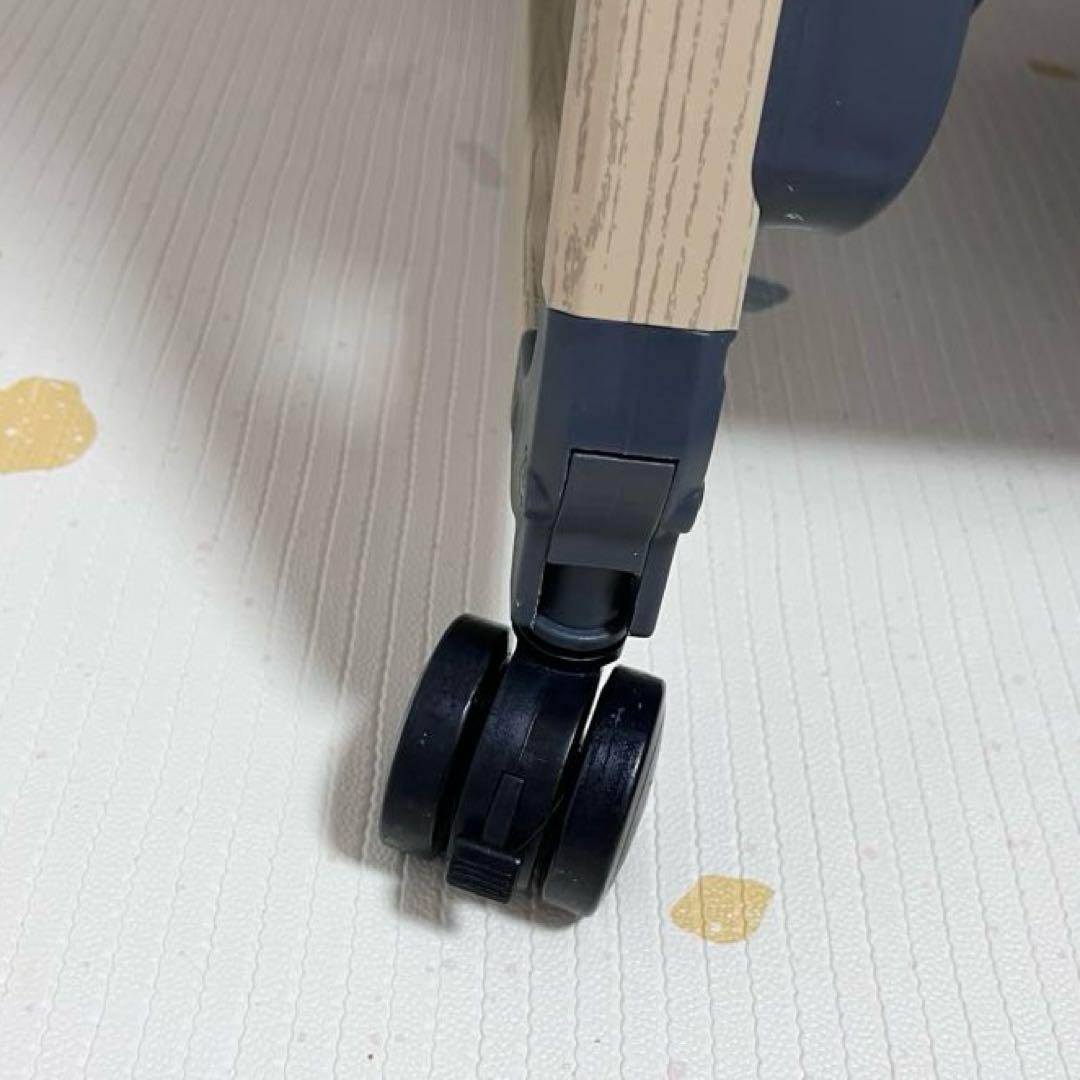 ベビーベッド　HZDMJ 2021年型 キャスター付 敷きパッド付　持ち運びOK