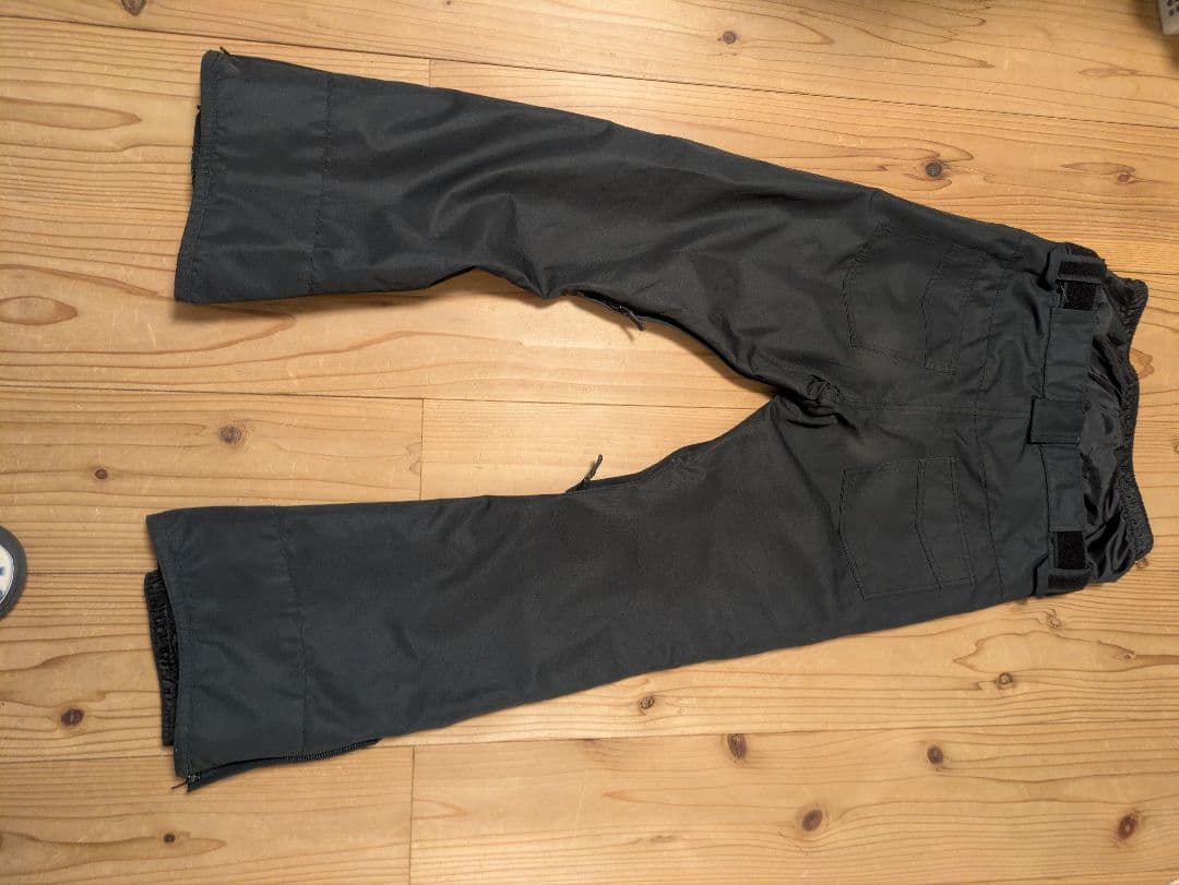 Volcom スノーボードウェア 上下セット パンツはThreeWeather