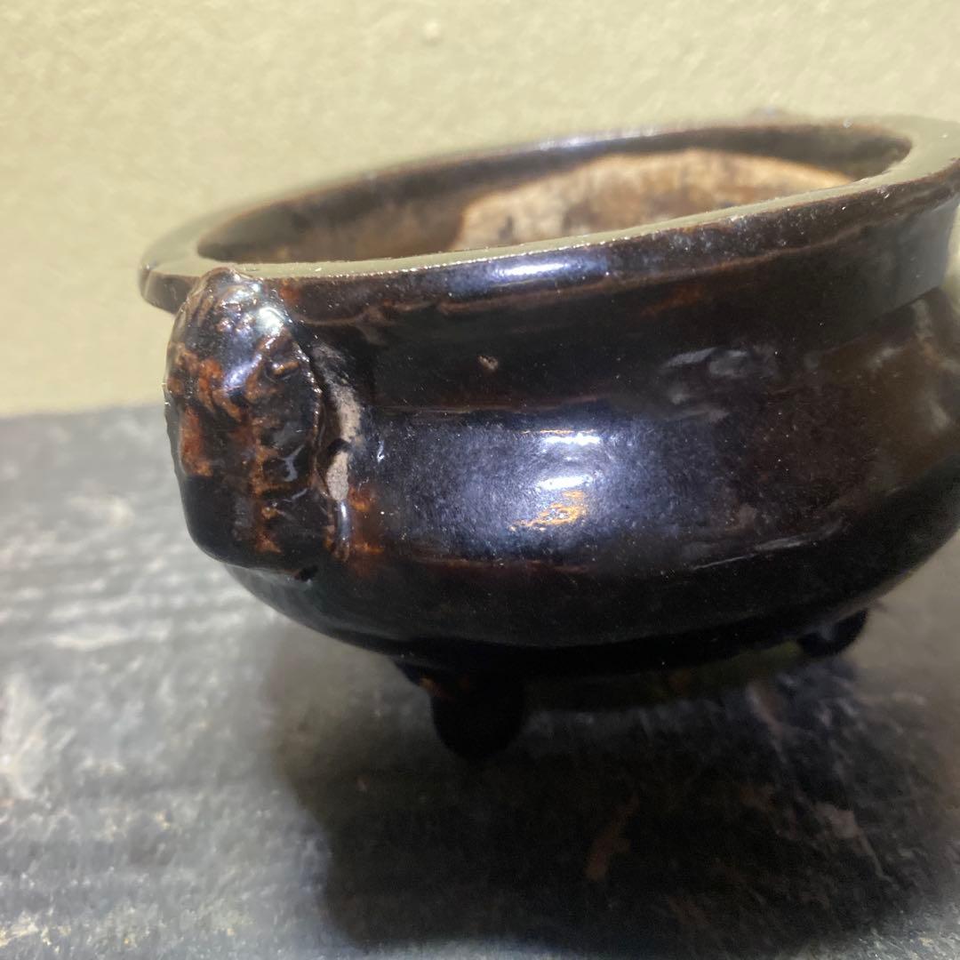 中国古玩　三つ足黒釉香炉7cm11cm