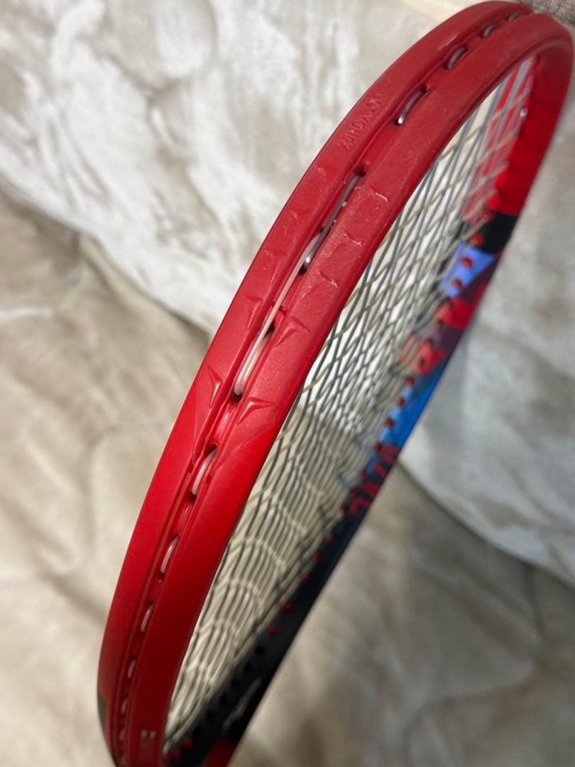 ヨネックス　テニスラケット　Vコア 100 (VCORE 100)