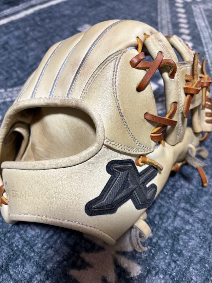 ATOMSアトムズ硬式グローブ日本製 クリーム色