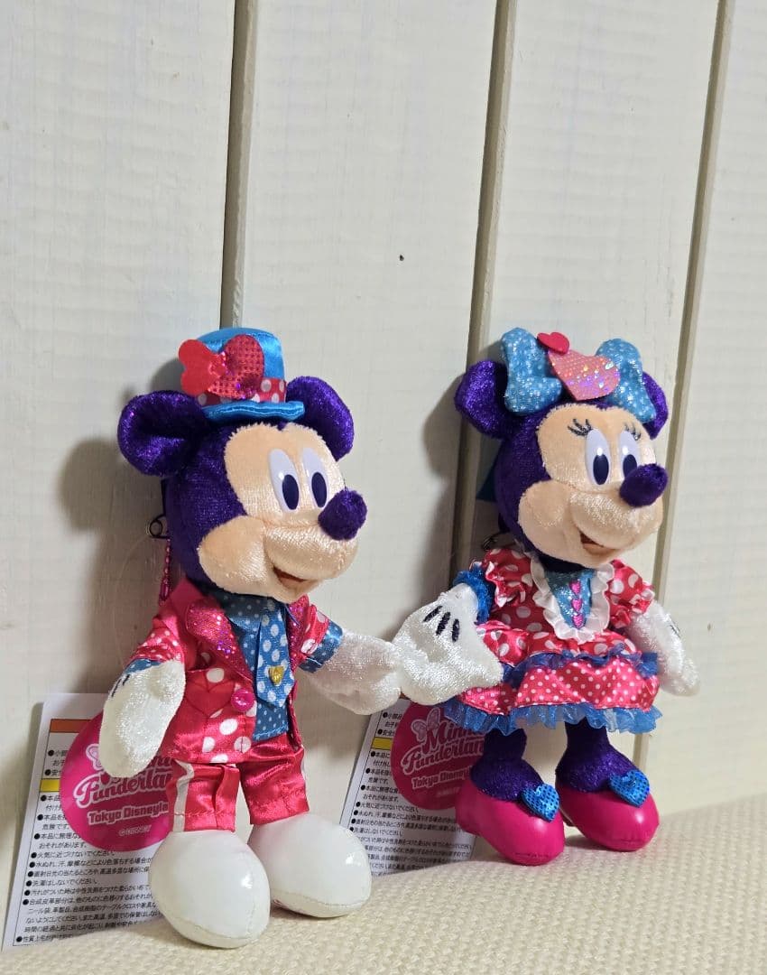 ミニーのファンダーランド　ぬいぐるみバッジ　ミッキー　ミニー　パルパル－ザ