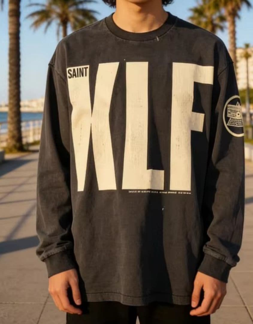 SAINT ×××××× トレーナー。