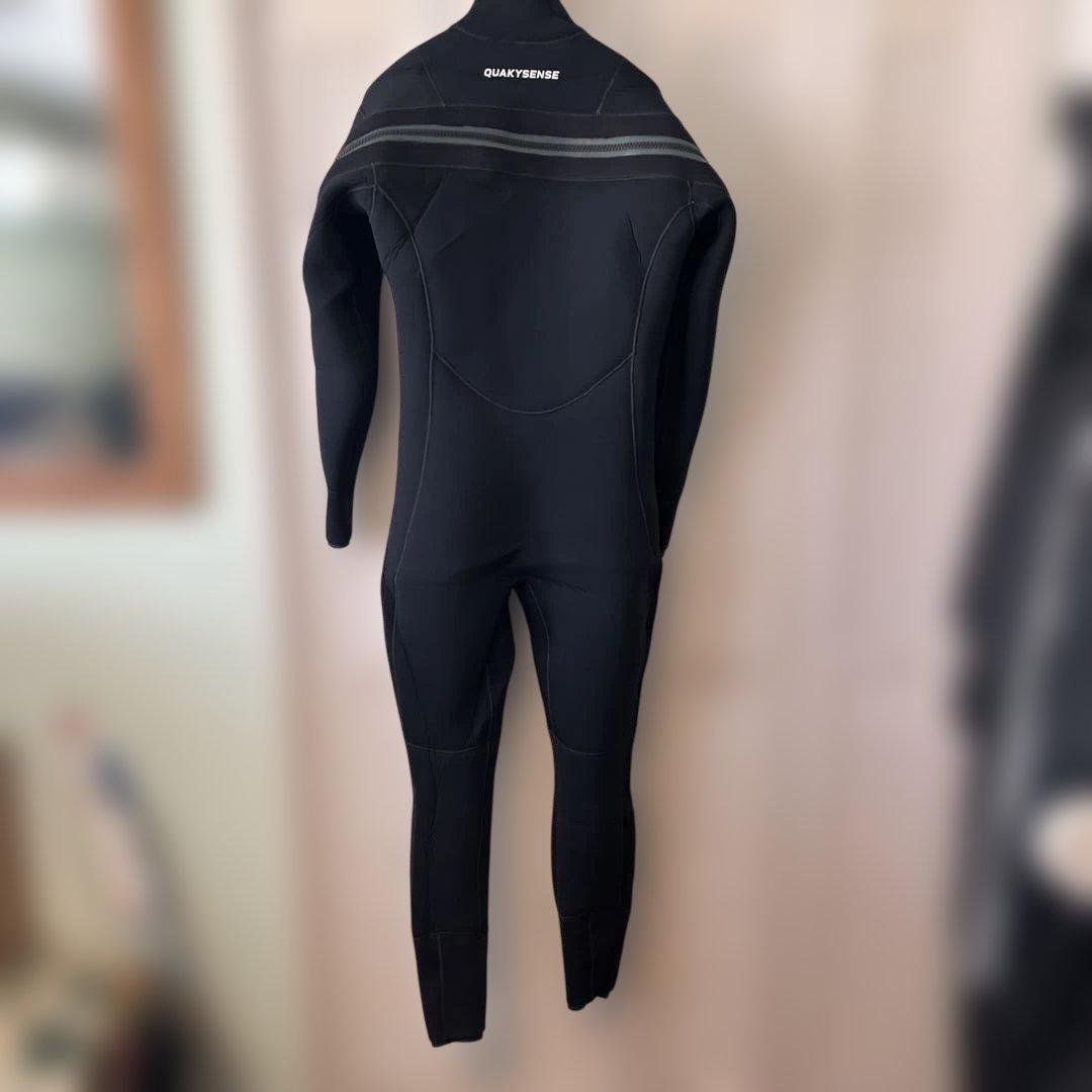 QUAKY SENSEクェーキーセンスドライスーツXL未使用品！ソックス保管袋付
