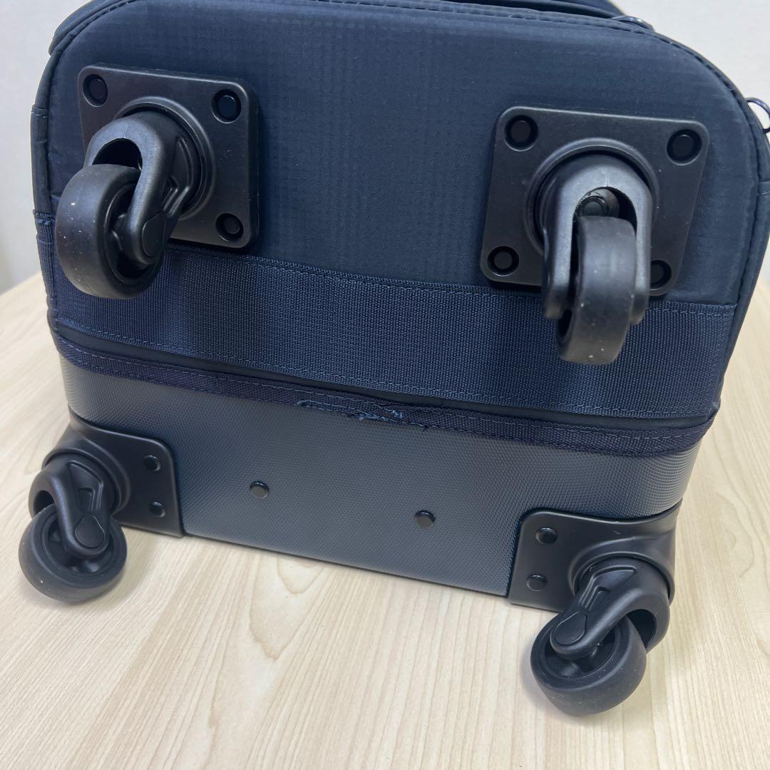 レア品　PEARLYGATES キャリーケース ネームプレート付き