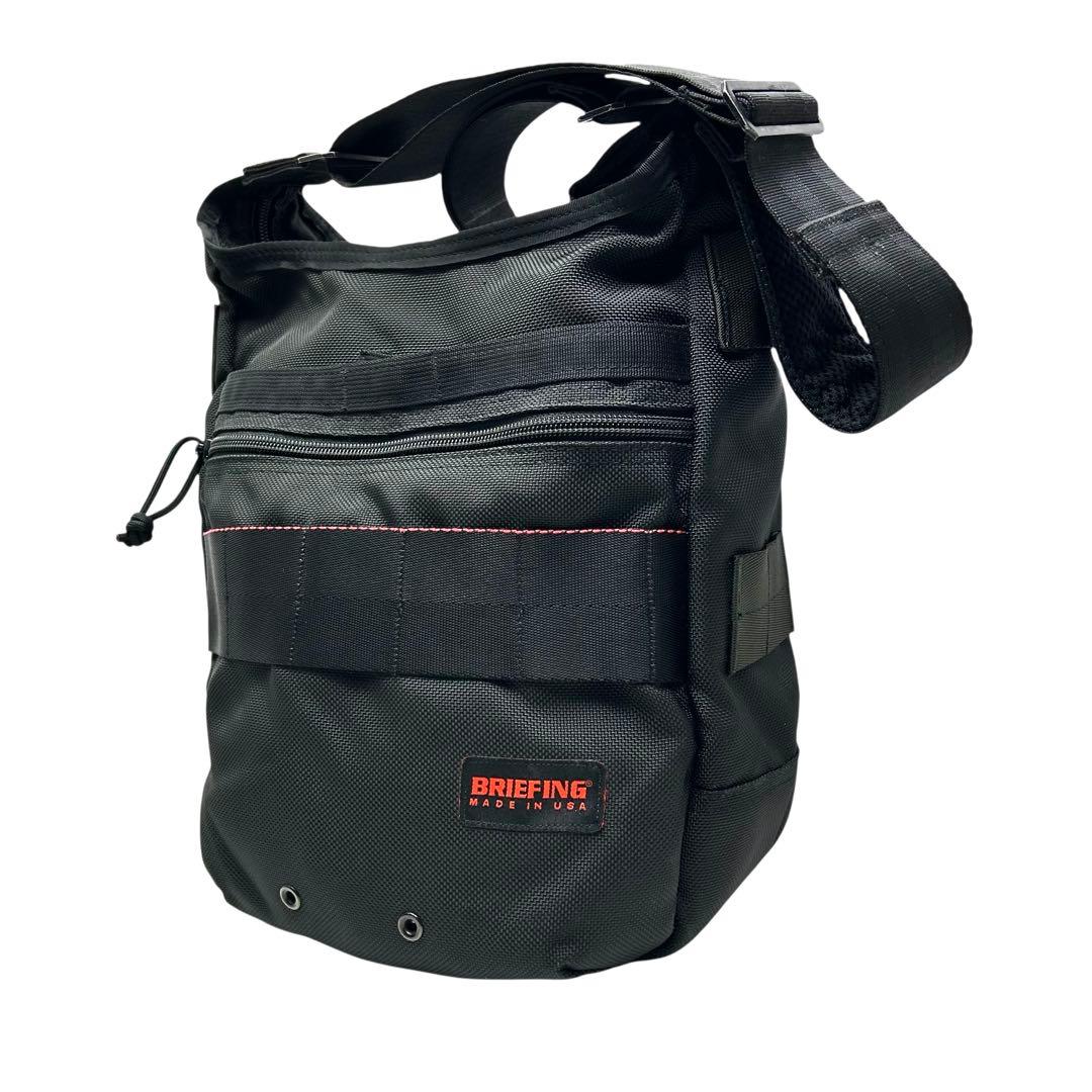 BRIEFING ブリーフィング　ショルダーバッグ　斜め掛け　ブラック