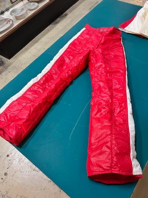 希少ヴィンテージ adidas 赤白 80’sデサントジャンバー　パンツおまけ