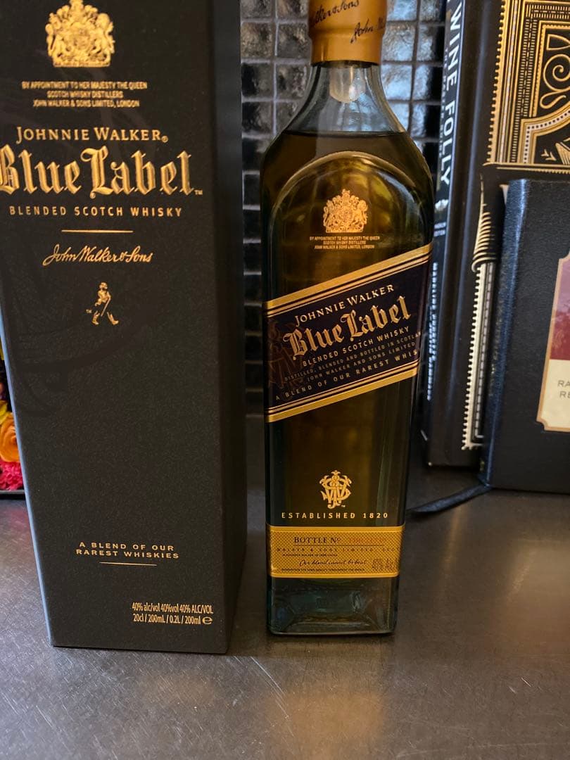 初売ニューヨーク Johnnie Walker Blue Label 200ml