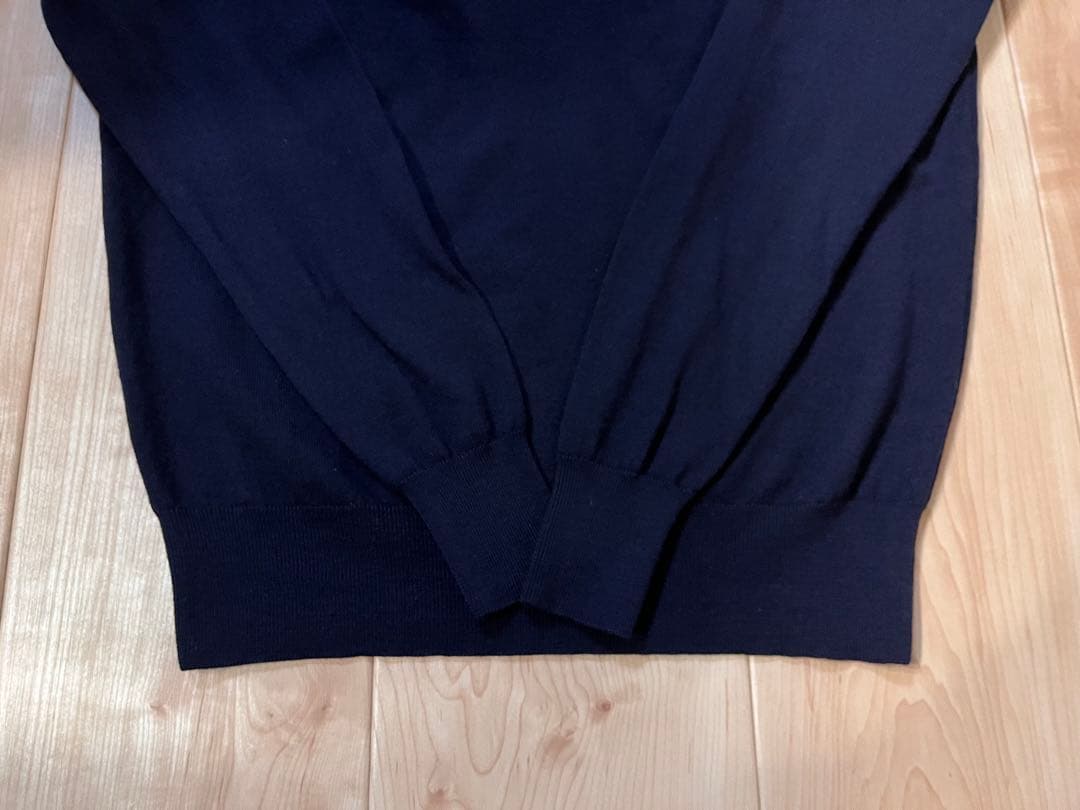 【当日または翌日発送】 MAISON KITSUNÉ ネイビー セーター S