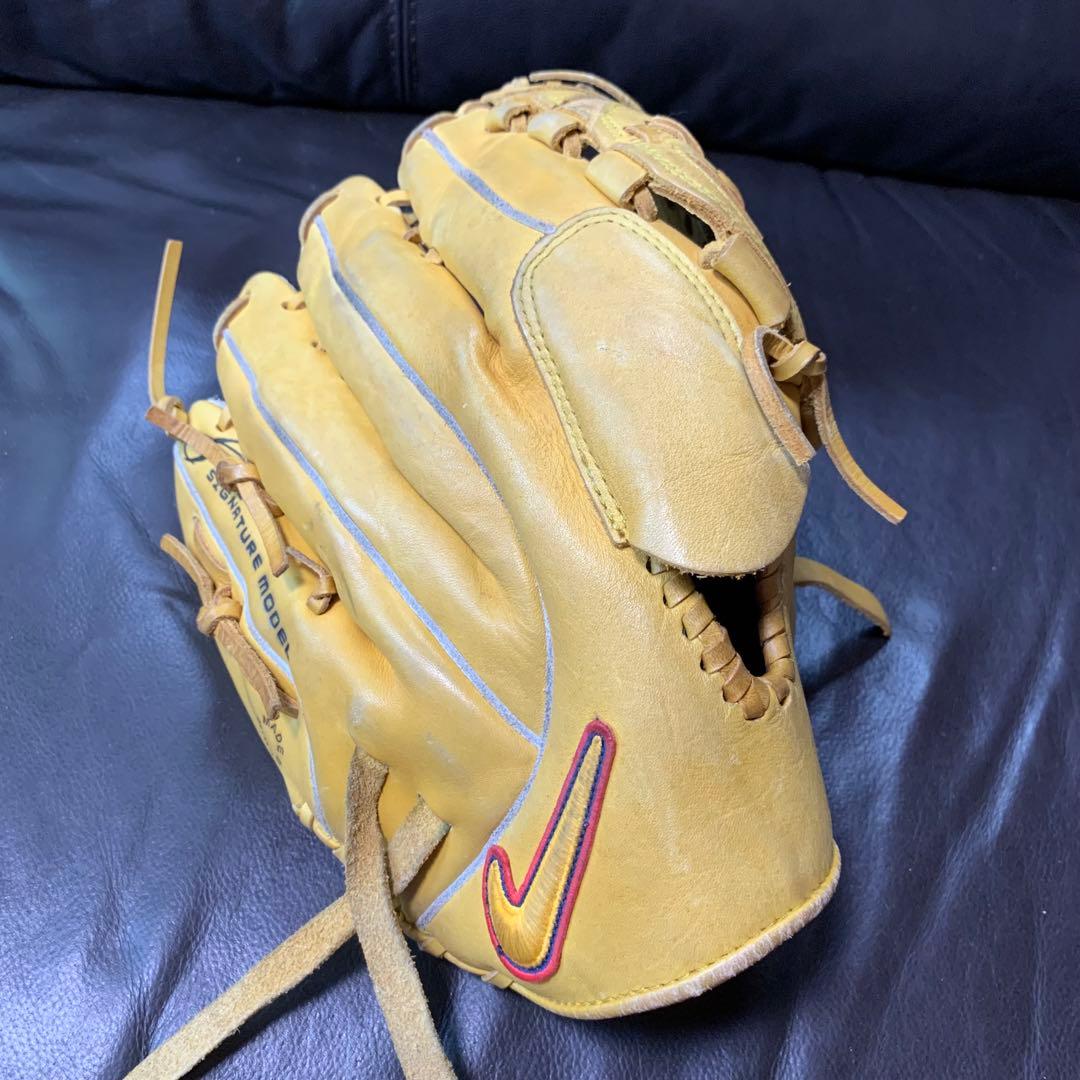 Nike 軟式グローブ Signature Model イエロー　松坂モデル