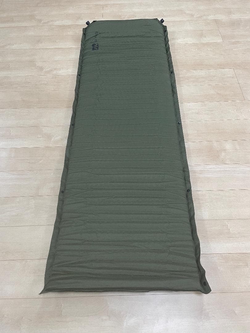 WAQ インフレータブル式マット 8cm　オリーブ・タン　2個セット　中古