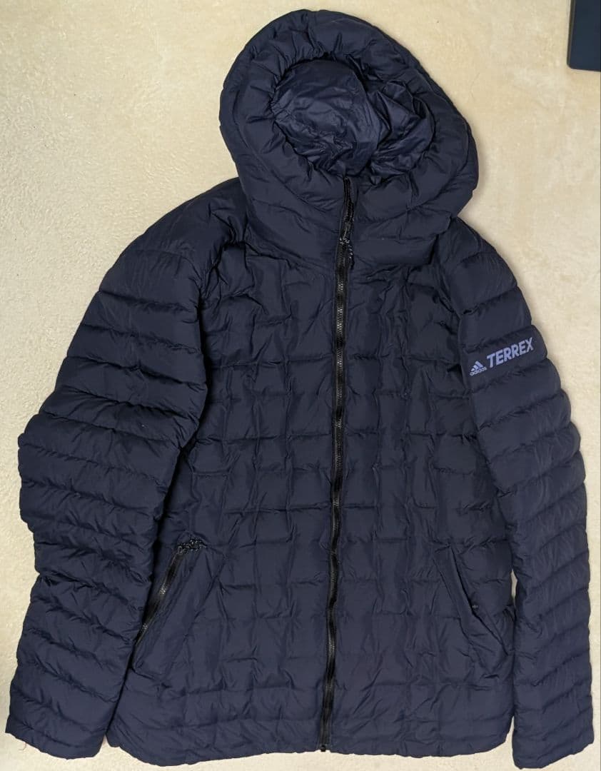 アディダス　テレックス　 プレミアムダウンジャケット　L