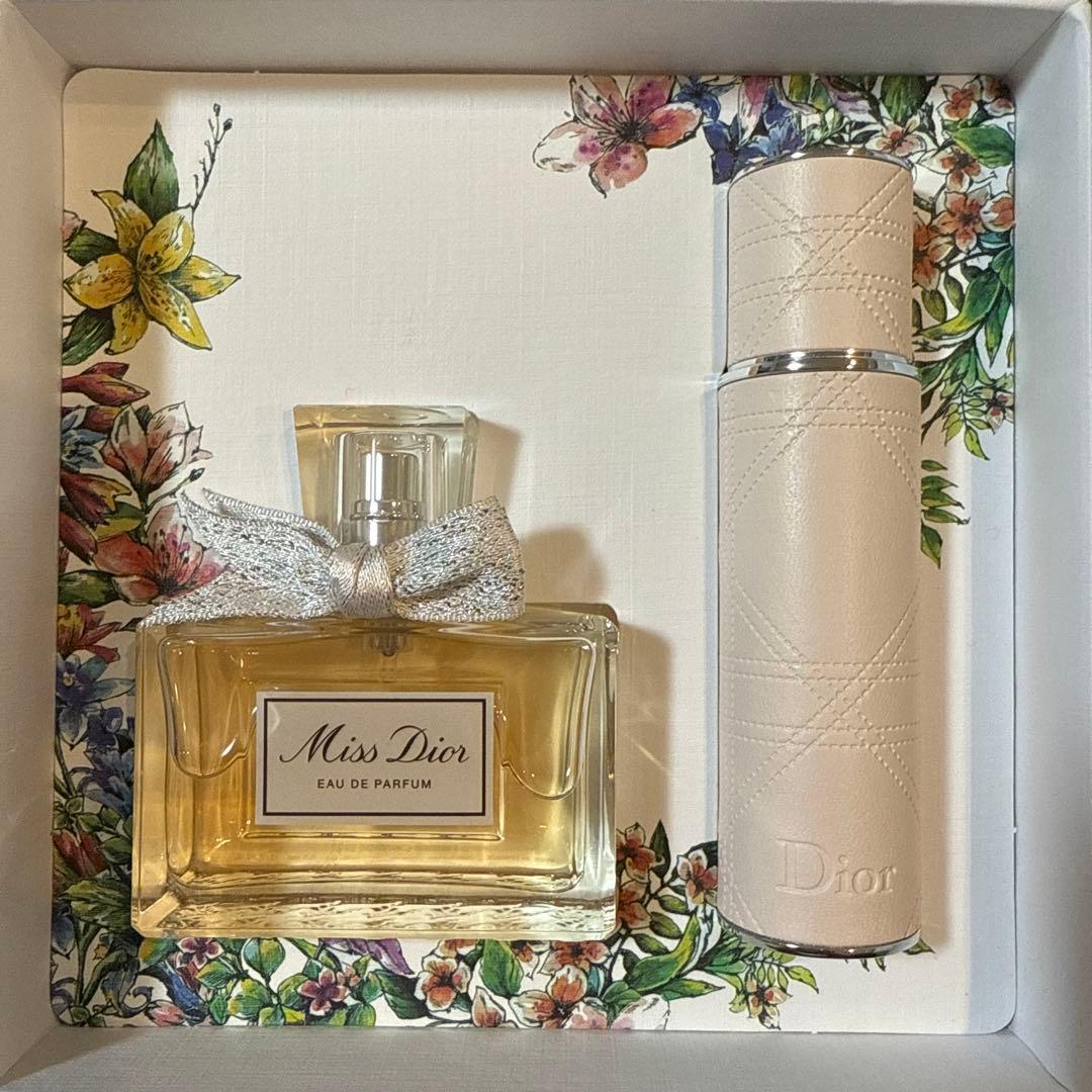 値下げ！Miss Dior オードゥ　パルファン　50ml + トラベルスプレー