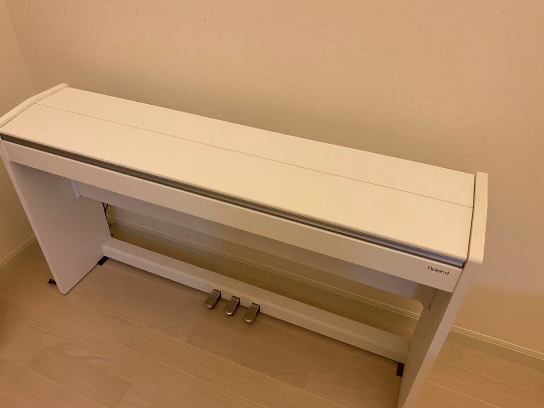 Roland F-120-WH ホワイト電子ピアノ　ローランド本体　白