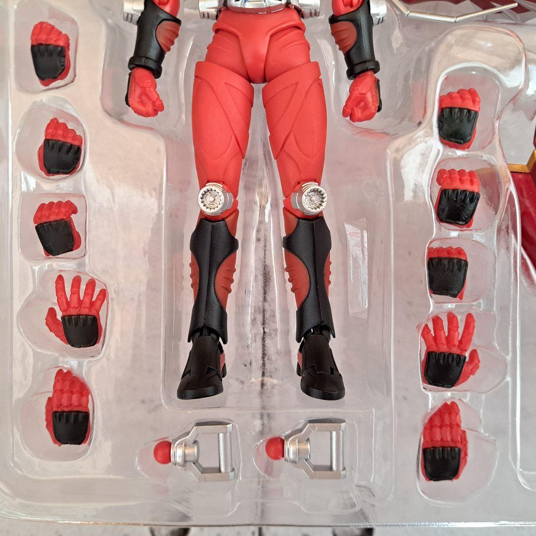 S.H.Figuarts 仮面ライダー龍騎 & ドラグレッダー