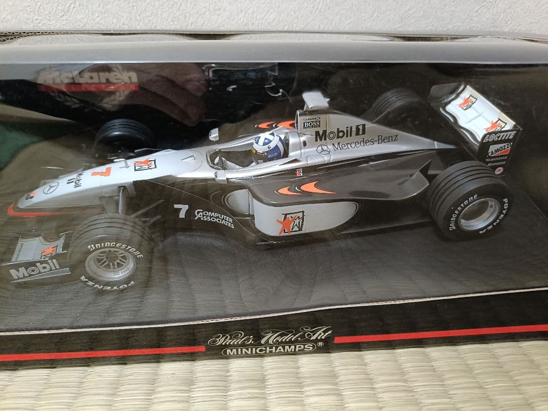 McLaren MINICHAMPS 1:18 ミニカー