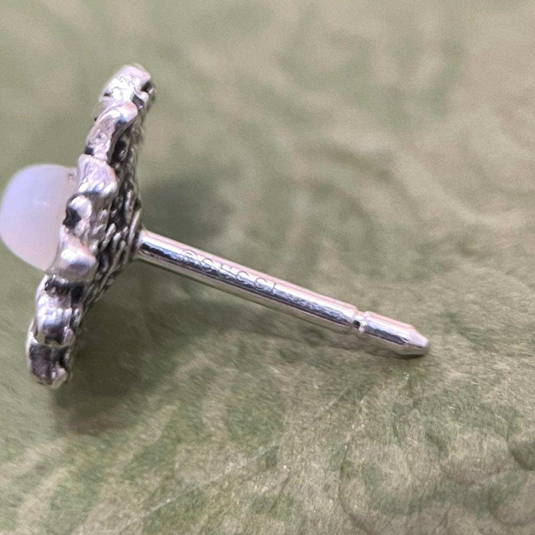 【極美品】グッチ　フラワーモチーフピアス片耳　メンズ/レディース　925