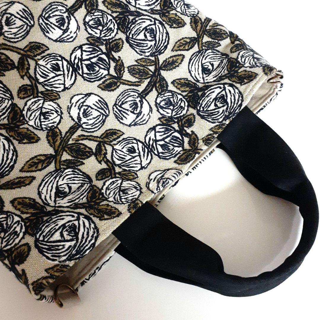 ミナペルホネン　rosy ベージュのシンプルトートバッグ