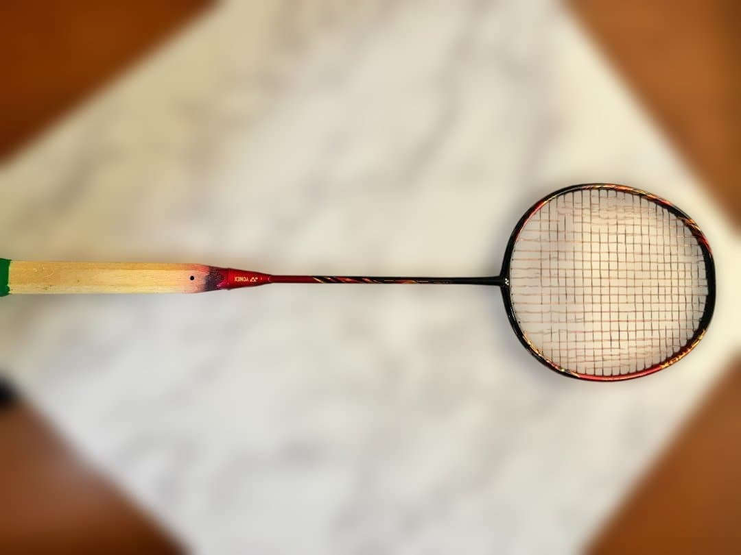 【即購入OK】YONEX アストロクス99 PRO 4UG5