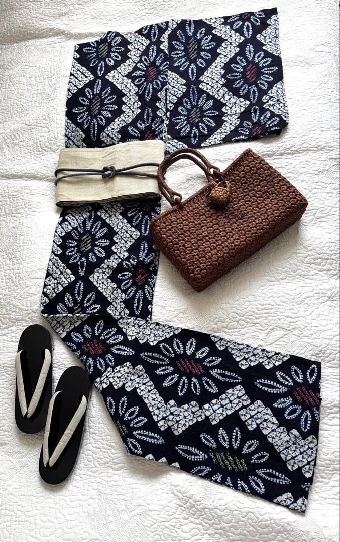 高身長の方にも 粋な大人の浴衣 ◆ 有松絞り 花菱文 素敵な意匠の逸品